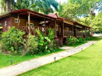 Papitos Bacalar Hotel and Marina