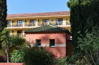 Hotel Cyrnea