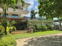 Crown Beach Hotel Seychelles