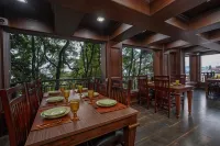 The West Gate Posada by Summit - Parkering