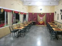 Hotel Grand Barrack فنادق في Khandwa