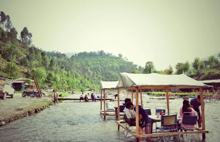 Hotel TIP Top Отели в г. Солан