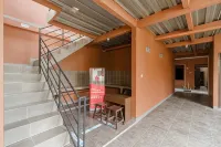 RedDoorz Syariah Near Siloam Hospitals Bulak Kapal Các khách sạn ở South Tambun