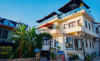 Mono Hotel