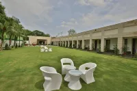 Jhansi Hotel Hotels near Jeevanshah Tiraha
