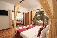 Larios Beach Holidays