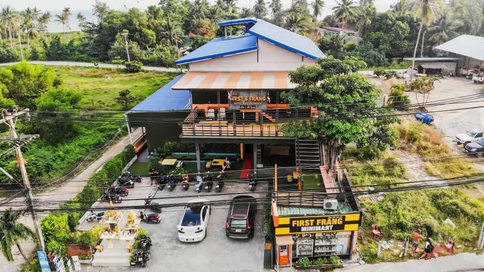 First and Frang Hotel - Koh Phangan
