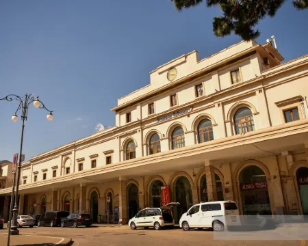 波塔福特納幸運魅力民宿 薩萊諾住宿飯店