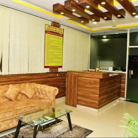 Hotel Omicron 1 BHK Studio Room Отели рядом с достопримечательностью «Технопарк Маньята»
