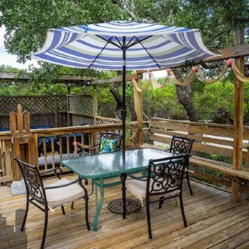 Equinox Inn at Canyon Lake