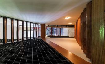 Melbourne CBD-private rooms guests Hse.