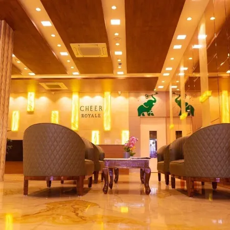 Hotel Cheer Royale