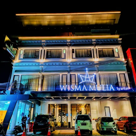 Mulia Hotel Syariah Отели в г. Padang Lua