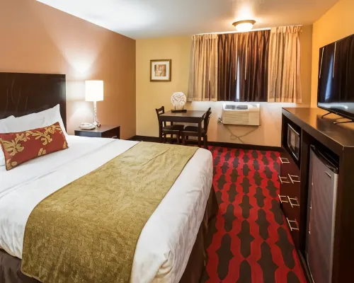 Travelodge by Wyndham East Portland/Gresham Hotels in Multnomah County