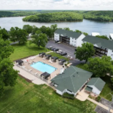 Scenic Deck and Gated Seasonal Pool - Amazing Lake Retreat