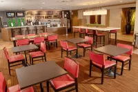 Courtyard Erie Ambassador Conference Center Hotel a Summit Township