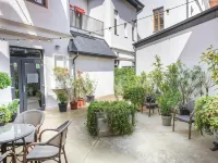 Hotel Forty One Hotels near Bucharest Old Town