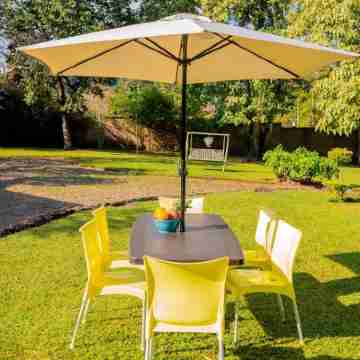 The Vintage Manor Hotel Exterior