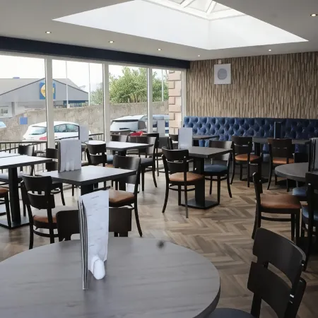 The Royal Hotel Elgin