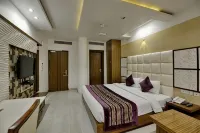 Hotel Emerald - parkir