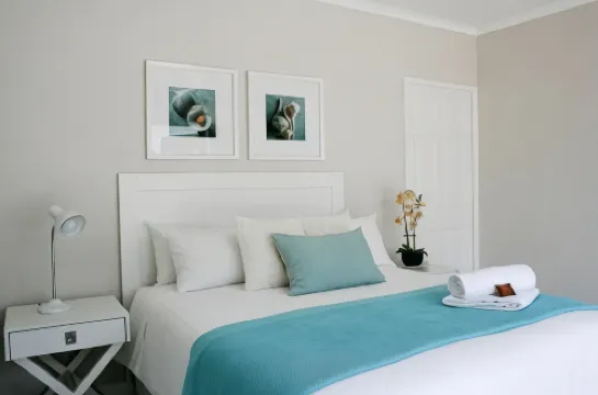 薩米特廣場酒店