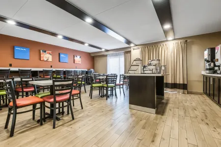 Comfort Inn Отели в г. Оуэн-Саунд