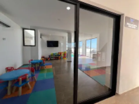 New-Promo-2 Queen Beds-Near Beach-Poolside-Sleep 6