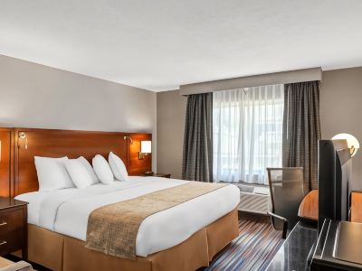 Travelodge by Wyndham Bloomington