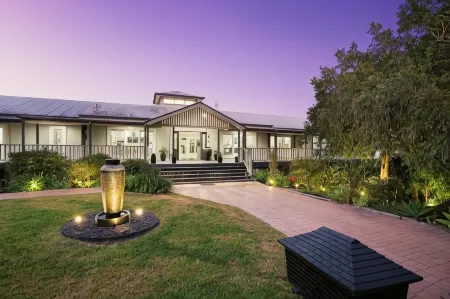 The Country House at Hunchy Montville