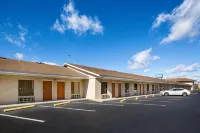 Rodeway Inn Lake City I-75 - موقف سيارات