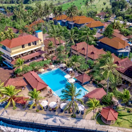 Bali Palms Resort Отели рядом с достопримечательностью «Пляж Блю Лагун»
