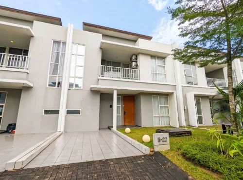 Lovina B/22 at the Home Southlink Hotels in Sekupang