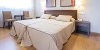 Apartamentos Turísticos Playa de Osmo Hotels in Laxe