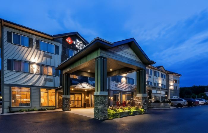 Best Western Plus Vineyard Inn  Suites