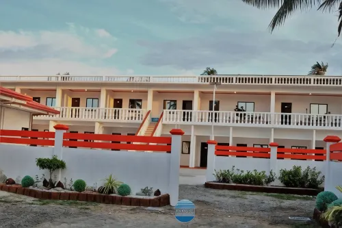 Cris Del Mar Resort Hotels in Bolinao