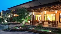 Suan Luang Garden View Hotel di 