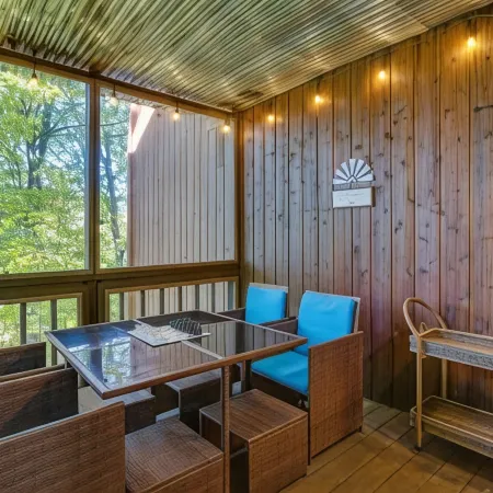 Mountain Creek Resort Condo with Decks