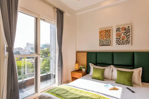 Zostel Noida - balcony