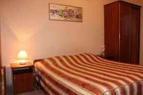 Yal Hotel