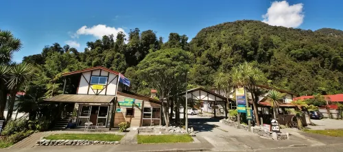 Chateau Backpackers & Motels - Nhà nghỉ