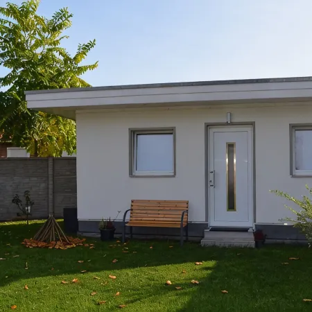 Charming guest house on the outskirts of Berlin