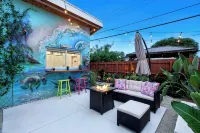 Cozy Stay •Near Hard Rock Stadium • Private Serene Backyard