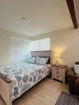 Newly Renovated Madeira Beach Studio Cottage