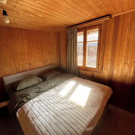 Swiss Mountain Chalet, Wooden Interior, Cosy, with a Beautiful View Отели в г. Эволен