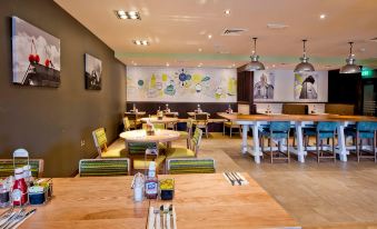 Premier Inn London Kensington (Earl's Court)