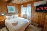 Cozy Poconos Getaway with Firepit, Beach & Lake Access. Minutes to the Beach