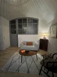 Lucas II Appartement 35 m2 Hôtel Particulier XII eme Siecle