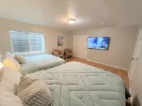 Spacious 2 KingBed 2 QueenBed Basement Apartment