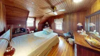 Gorgeous Waterfront Home in the Heart of North Kingstown - homestay