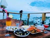 the Island Meets My Home Hostel - sarapan